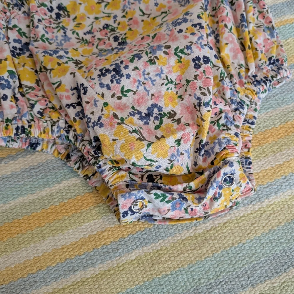 ⭐ Cartwheels By Charlie Paige Floral Bubble Size 12-18 Months